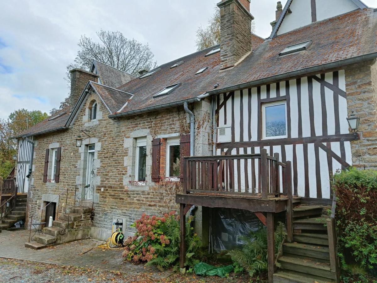 Saint-Hilaire-du-Harcouët Maison La Motte With Bicycle Parking מראה חיצוני תמונה